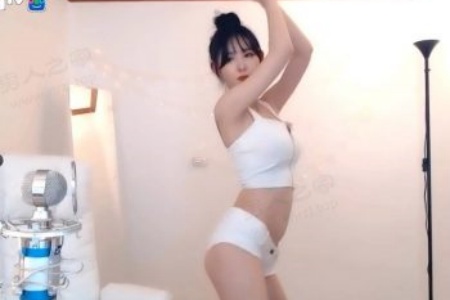 蜜乳av红桃♥️嫩久久